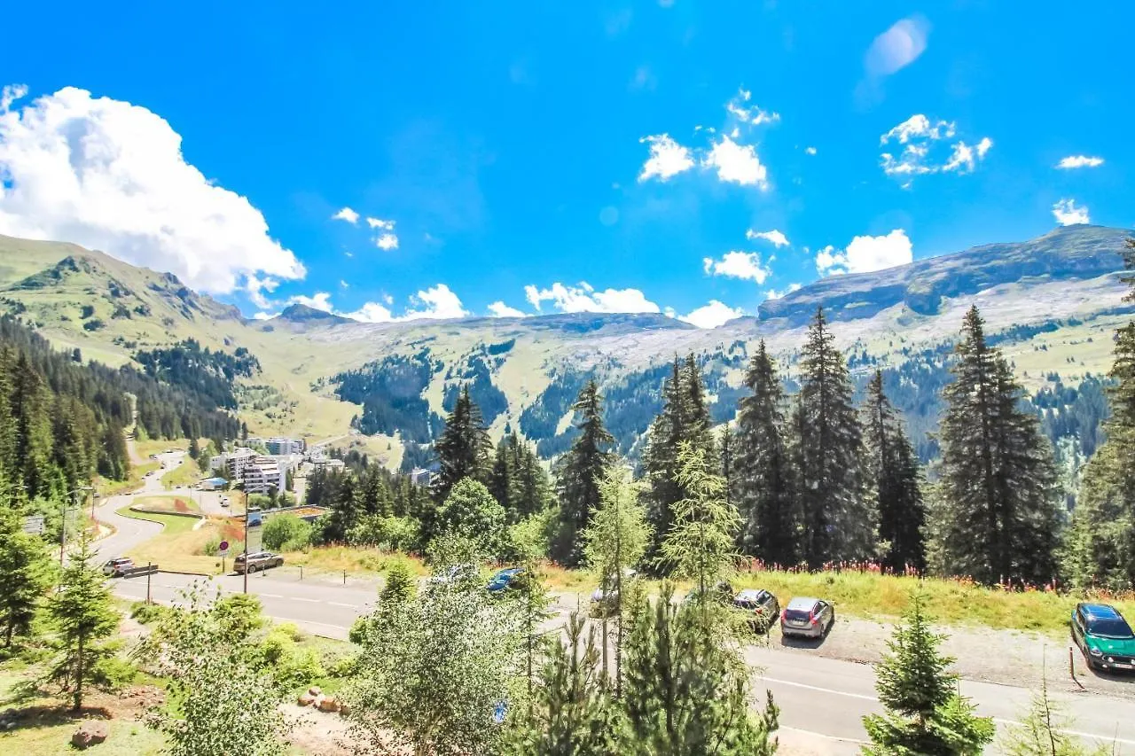 Bright, Spacious South-Facing 1-Bedroom Apartment Flaine