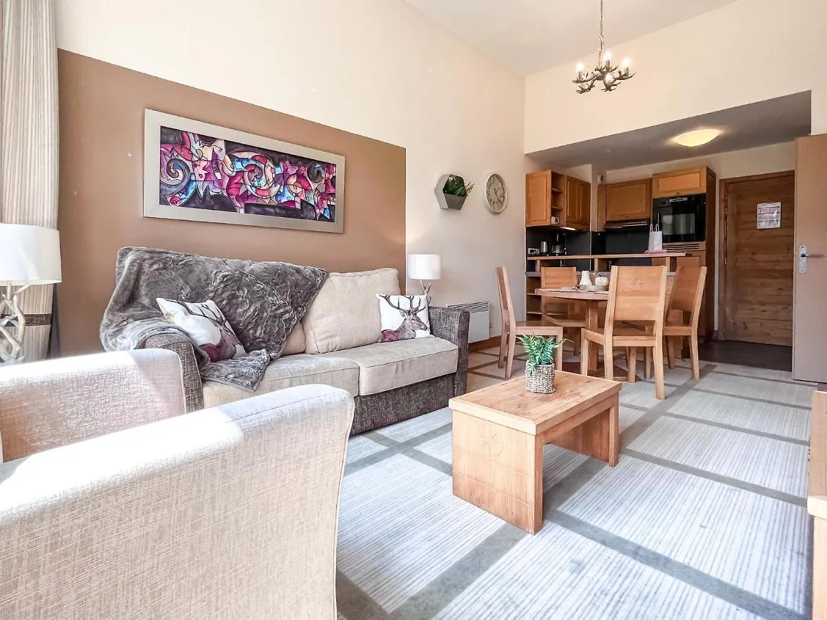 Bright, Spacious South-Facing 1-Bedroom Apartment Флен