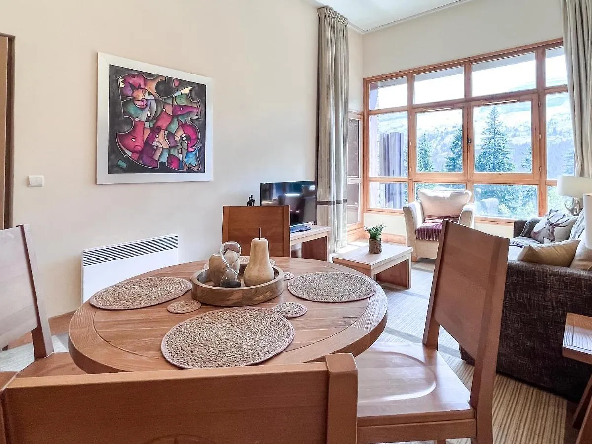 Bright, Spacious South-Facing 1-Bedroom Apartment Flaine 0*,